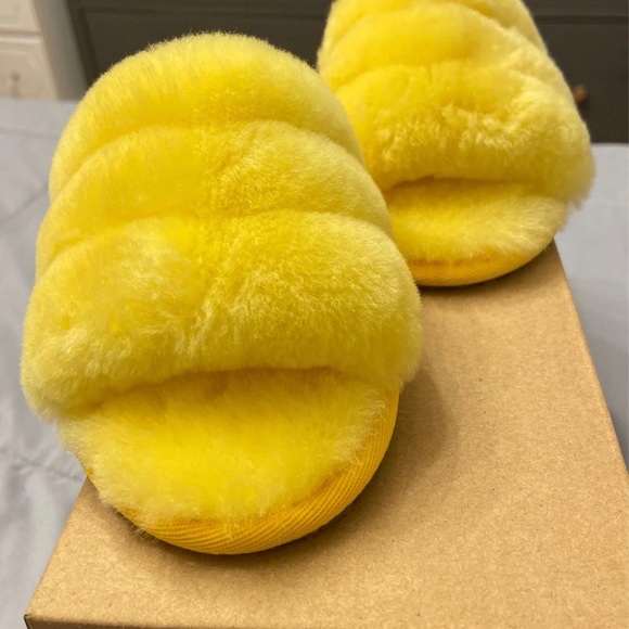 Ugg Toddler Slides - Picture 3 of 4